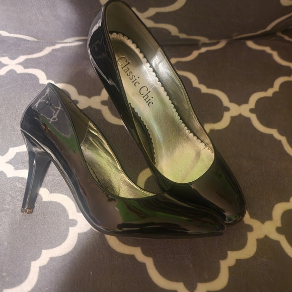 Shoes.. - Picture 10 of 12